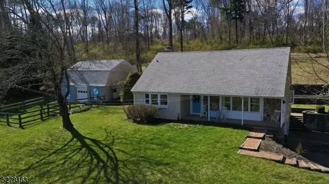 80 State Park Rd, Chester, NJ 07930
