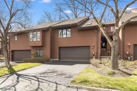 74 Cummings Cir, West Orange, NJ 07052