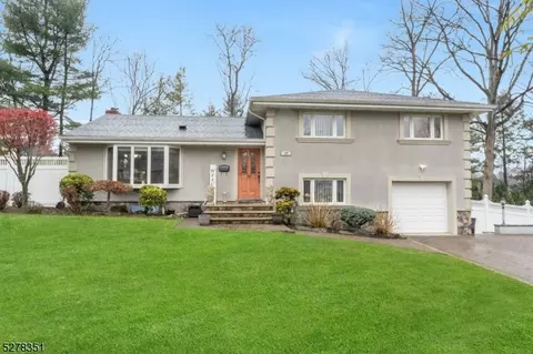 19 Linden Ln, Wayne, NJ 07470