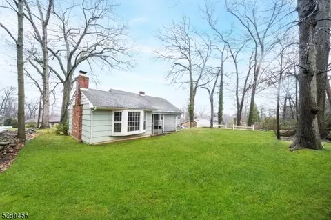 121 Macdonald Dr, Wayne, NJ 07470 photo 24