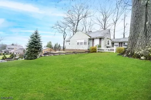 121 Macdonald Dr, Wayne, NJ 07470 photo 26