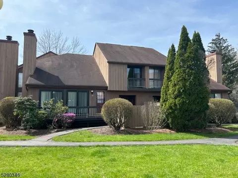 124 Bluebird Dr #2C, Hillsborough, NJ 08844