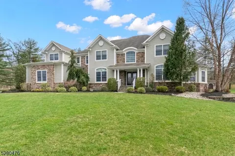 3 Van Pelt, Martinsville, NJ 08836