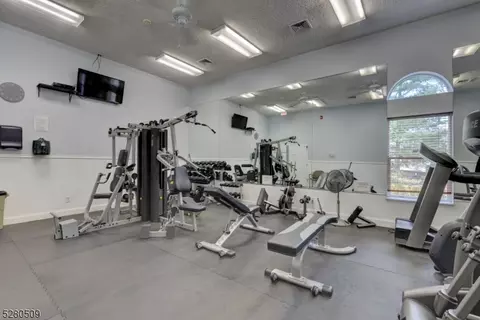 320 Brittany Dr #320, Wayne, NJ 07470 photo 19