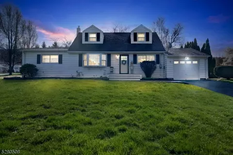 1 Madison Dr, Ogdensburg, NJ 07439