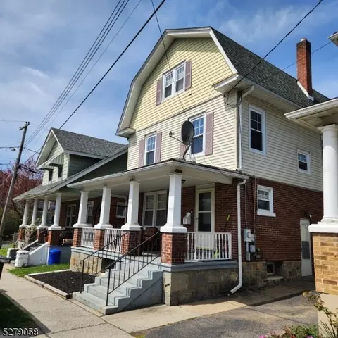 5 Colby Pl, Phillipsburg, NJ 08865
