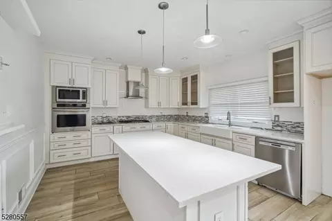 260 E 2nd Ave, Roselle, NJ 07203 photo 7