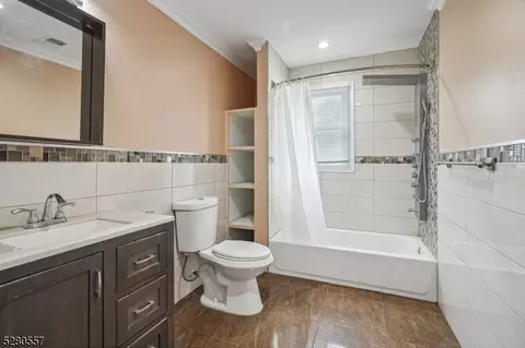 260 E 2nd Ave, Roselle, NJ 07203 photo 19
