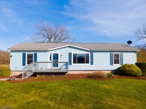 141 Wykertown Rd, Branchville, NJ 07826