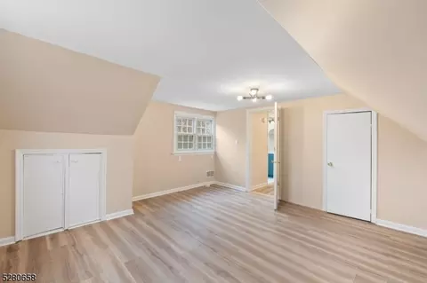 301 Oakwood Dr, Paramus, NJ 07652 photo 30