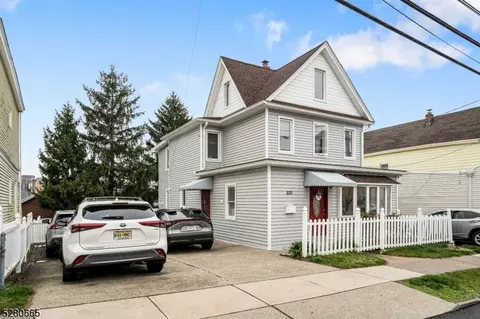 233 Wessington Ave, Garfield, NJ 07026