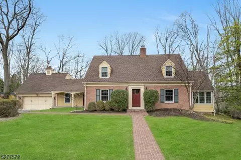 155 Grandview Ave, Caldwell, NJ 07006