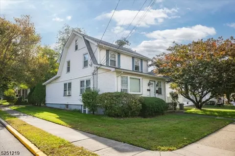 34 Berdan St, Rochelle Park, NJ 07662