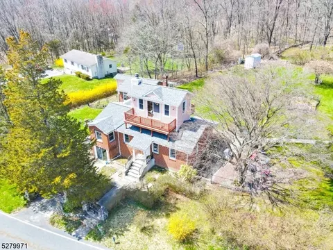 1021 Stillwater Rd, Newton, NJ 07860