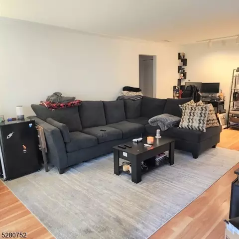 19 Countryside Dr, Basking Ridge, NJ 07920 photo 6