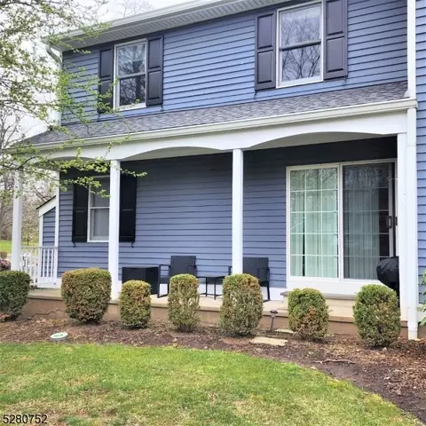19 Countryside Dr, Basking Ridge, NJ 07920
