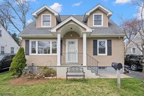 725 Center Ave, River Edge, NJ 07661
