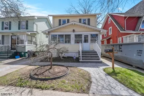 2091 Oliver St, Rahway, NJ 07065