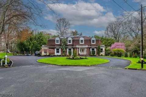 14 Wedgewood Way, Scotch Plains, NJ 07076