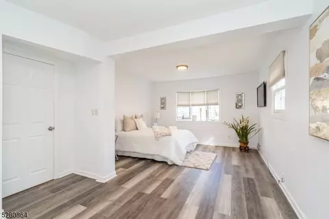 17 Crescent Rd, Edison, NJ 08817 photo 13