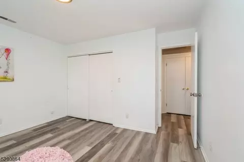17 Crescent Rd, Edison, NJ 08817 photo 23