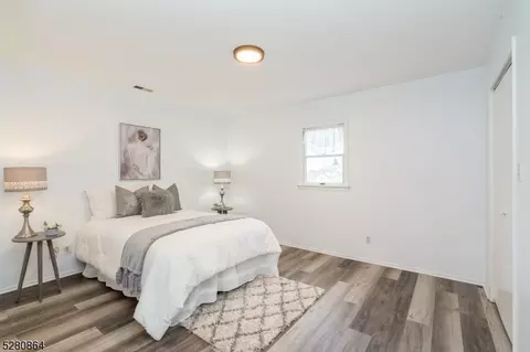 17 Crescent Rd, Edison, NJ 08817 photo 17