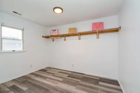 17 Crescent Rd, Edison, NJ 08817 photo 19