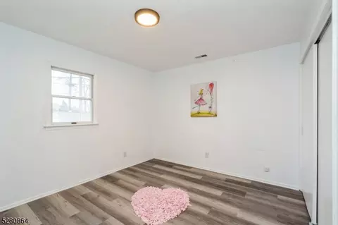 17 Crescent Rd, Edison, NJ 08817 photo 22