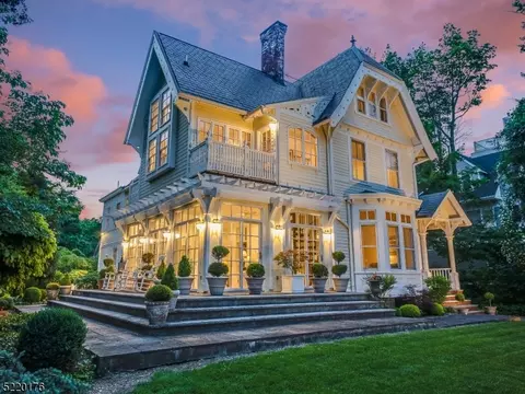 10 Franklin Pl, Morristown, NJ 07960