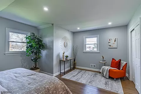 579 W Pershing Ave, Middlesex, NJ 08846 photo 21
