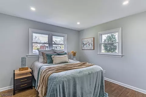 579 W Pershing Ave, Middlesex, NJ 08846 photo 13