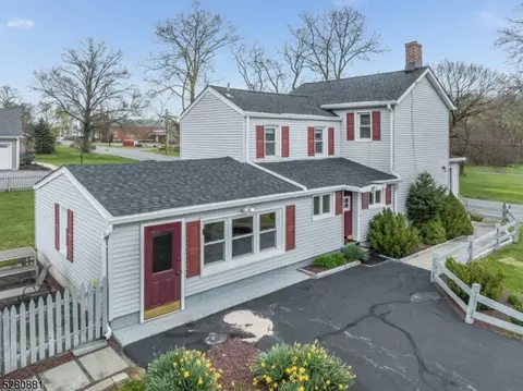 275 S Main St, Flemington, NJ 08822