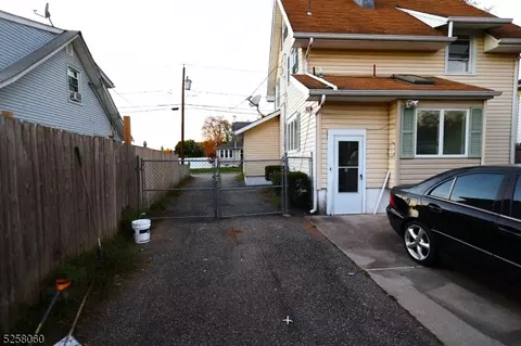 Exterior - 20 High St, Wayne, NJ 07470 photo 7 of 9