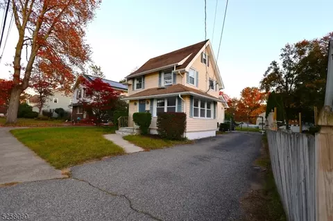 Exterior - 20 High St, Wayne, NJ 07470 photo 4 of 9