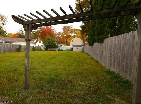 Exterior - 20 High St, Wayne, NJ 07470 photo 5 of 9