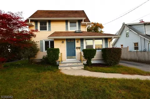 Exterior - 20 High St, Wayne, NJ 07470 photo 2 of 9