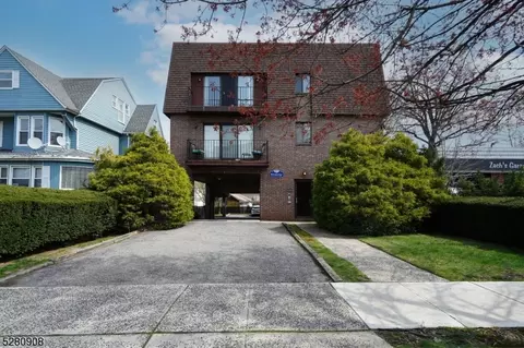 800 Kearny Ave #2F, Kearny, NJ 07032