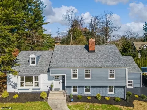 9 Cornell Way, Montclair, NJ 07043