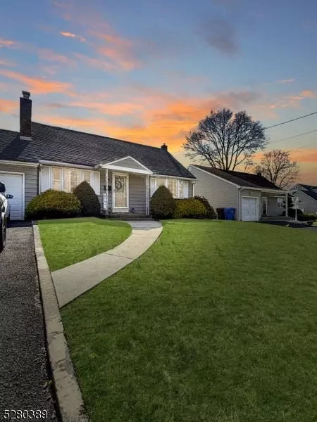 24 Bramhall Rd, Woodbridge Twp, NJ 07067