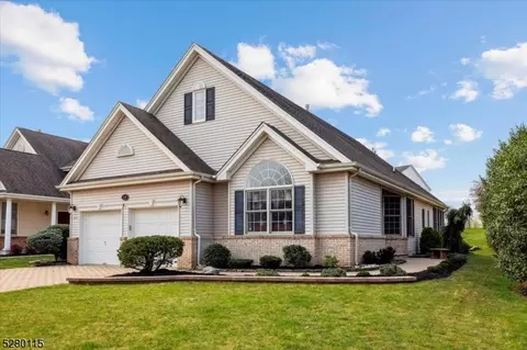 110 Canal Walk Blvd, Franklin Twp, NJ 08873