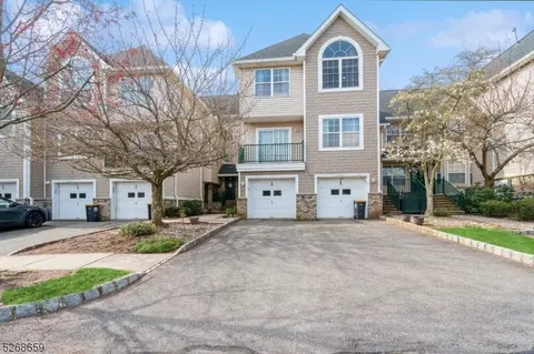 123 Rip Van Dam Ct, Belle Mead, NJ 08502