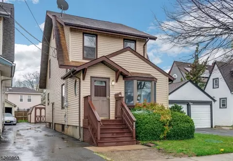 186 Oak St, Rahway, NJ 07065