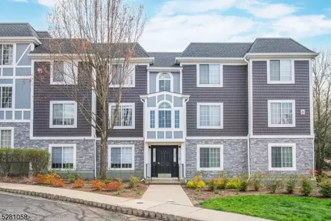 76 Village Dr, Morristown, NJ 07960
