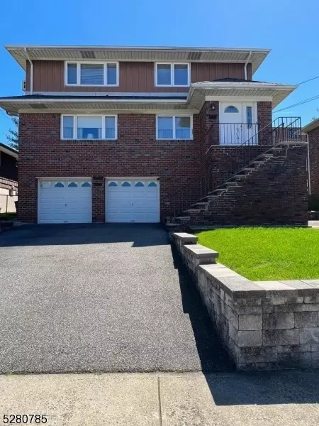 1432 13th St, Fort Lee, NJ 07024