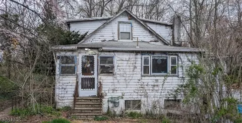 618 Berdan Ave, Wayne, NJ 07470 photo 2