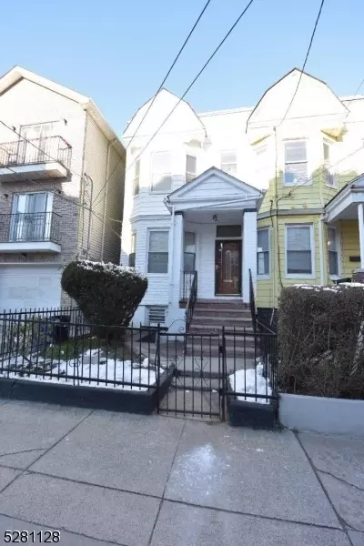 340 Forrest St, Jersey City, NJ 07304