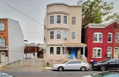 263-265 S 10th St, Newark, NJ 07103