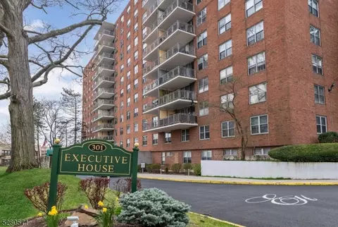 301 Beech St, Hackensack, NJ 07601