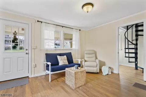 33 Florence Ave, Middletown Twp, NJ 07737 photo 7