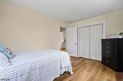33 Florence Ave, Middletown Twp, NJ 07737 photo 22